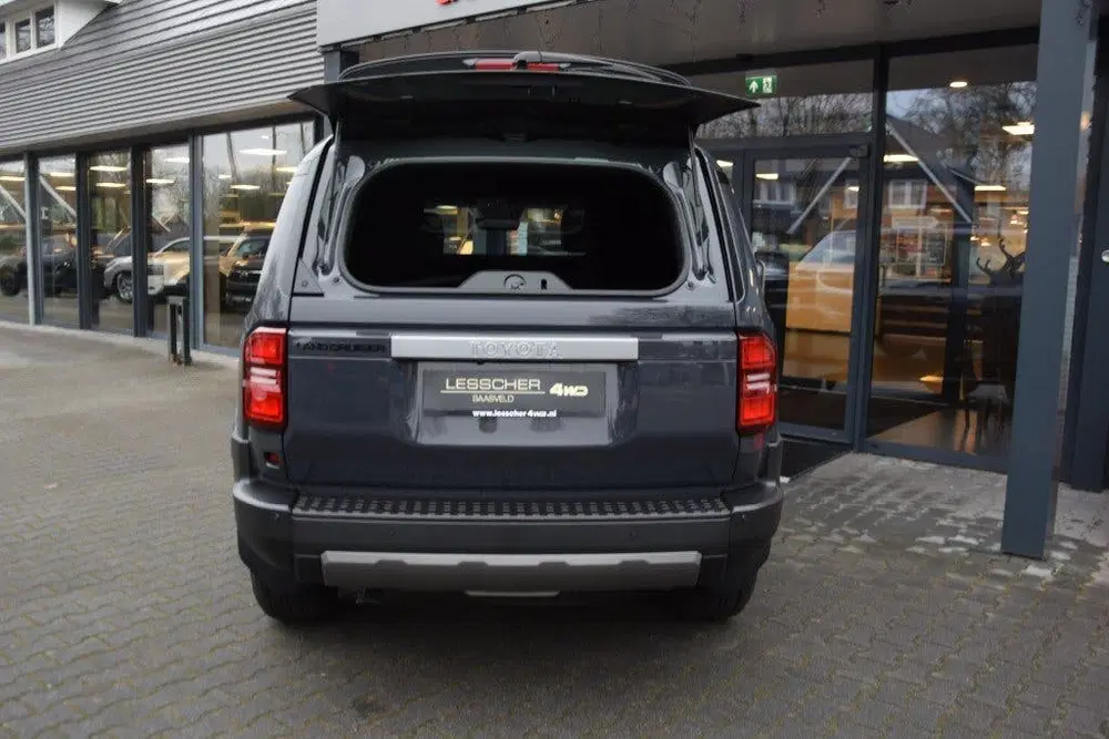 Toyota Land Cruiser 2.8 D-4D 5DRS TX-L A uit 2024, foto 6