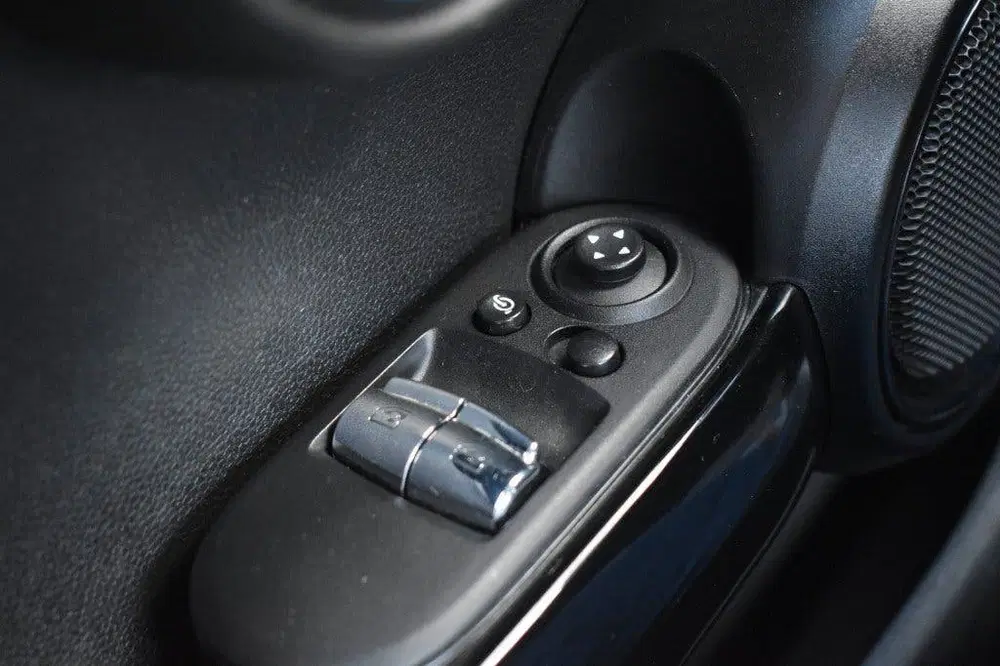 Mini Cooper 1.5 COOPER BUSINESS EDITION uit 2022, foto 13