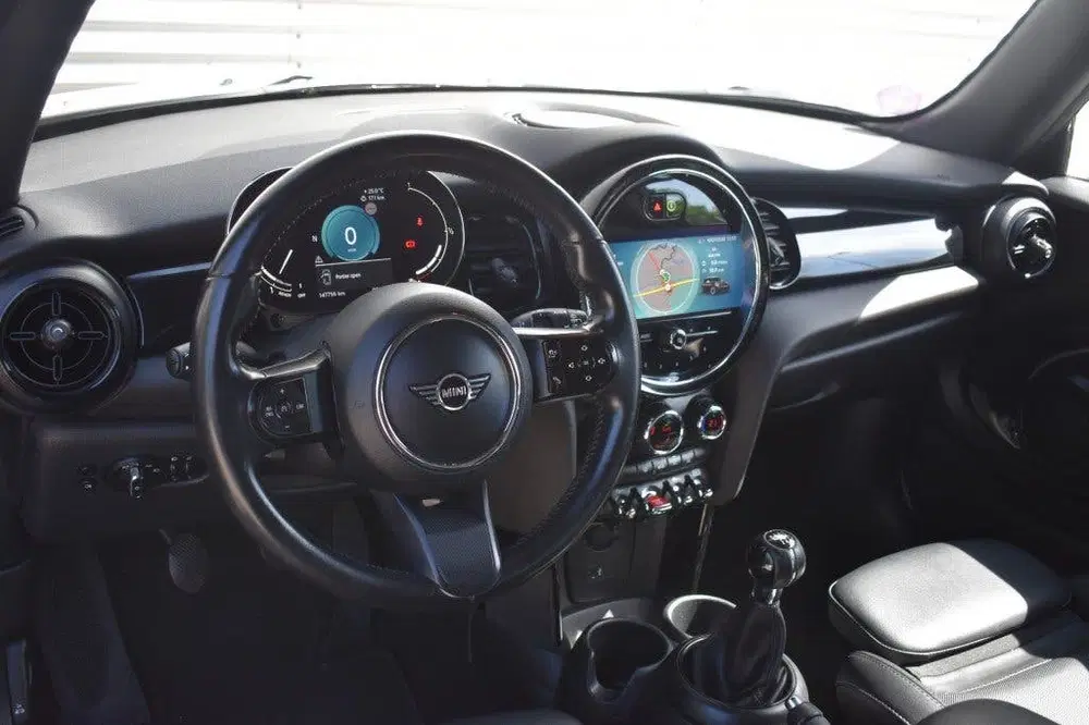 Mini Cooper 1.5 COOPER BUSINESS EDITION uit 2022, foto 14