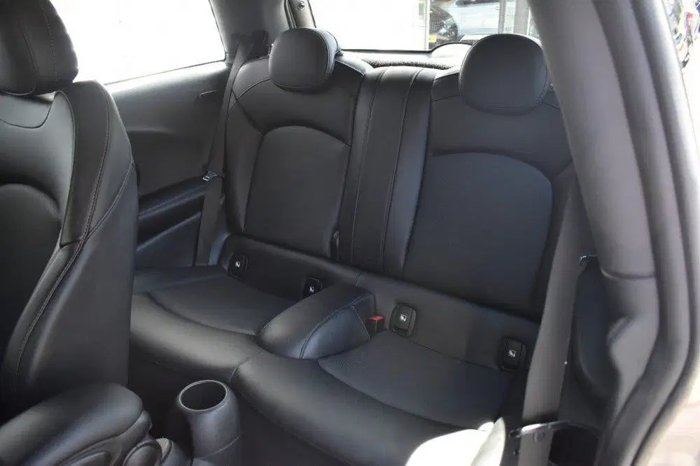 Mini Cooper 1.5 COOPER BUSINESS EDITION uit 2022, foto 4