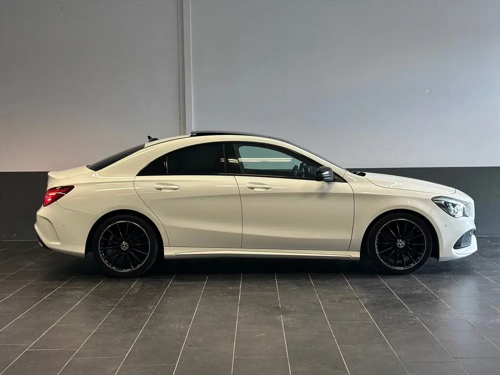 Mercedes-Benz CLA 200 Business AMG uit 2019, foto 10