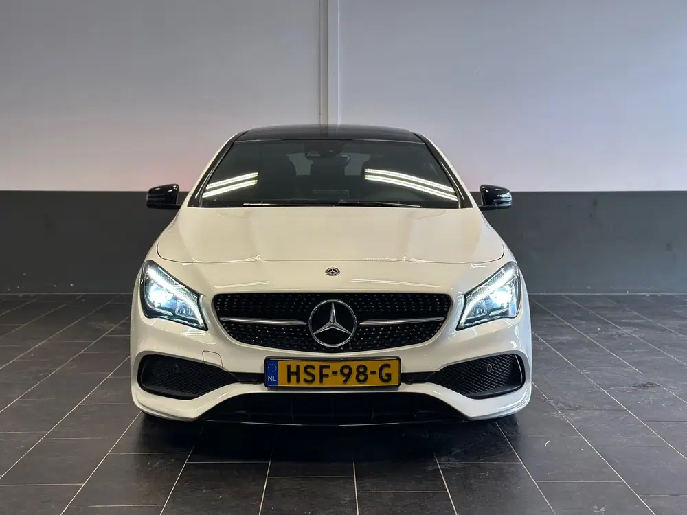 Mercedes-Benz CLA 200 Business AMG uit 2019, foto 2