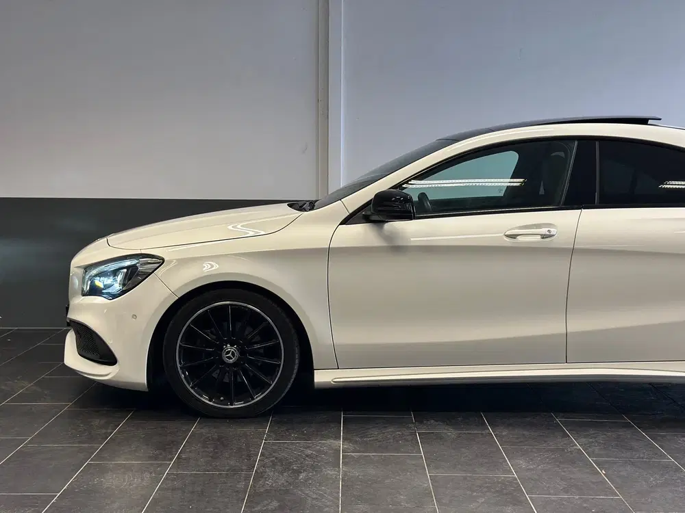 Mercedes-Benz CLA 200 Business AMG uit 2019, foto 5
