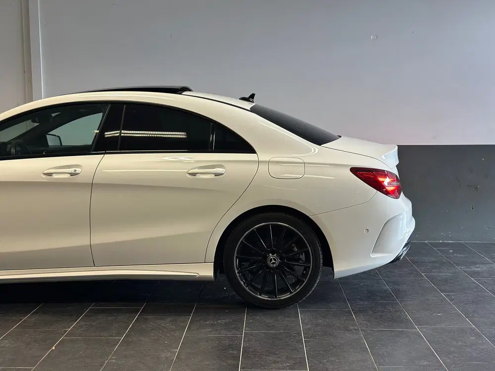 Mercedes-Benz CLA 200 Business AMG uit 2019, foto 6