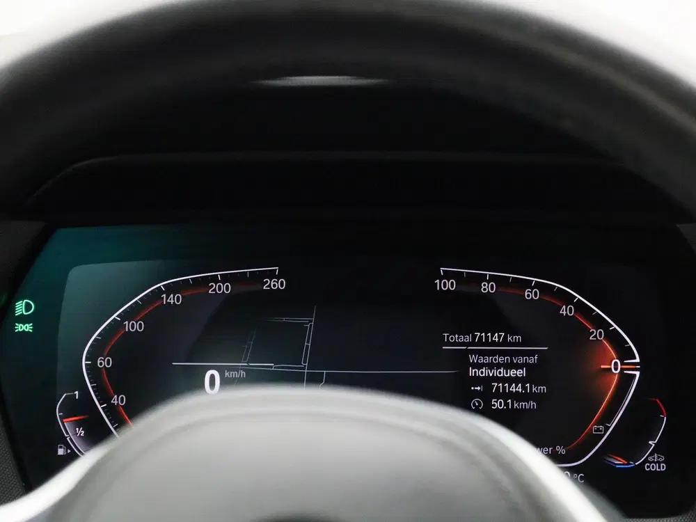 BMW 1-serie 118i Executive uit 2022, foto 8