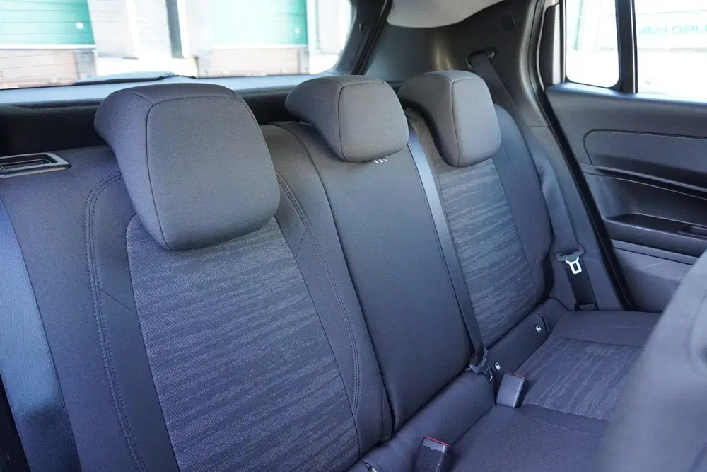 Jeep Avenger 156pk Longitude 54 kWh uit 2024, foto 13