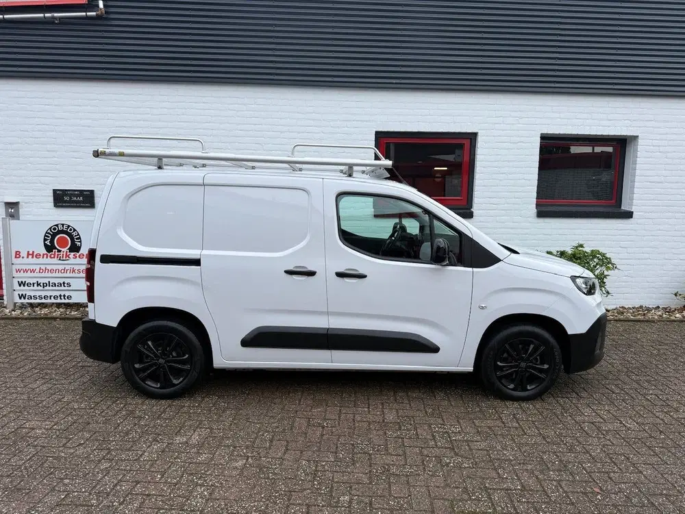 Fiat Doblo GB 1.5 BlueHDi 100pk L1 uit 2024, foto 4
