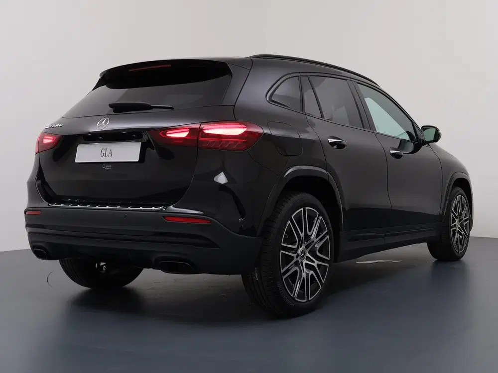 Mercedes-Benz GLA 250 e 140 Years Edition uit 2026, foto 2