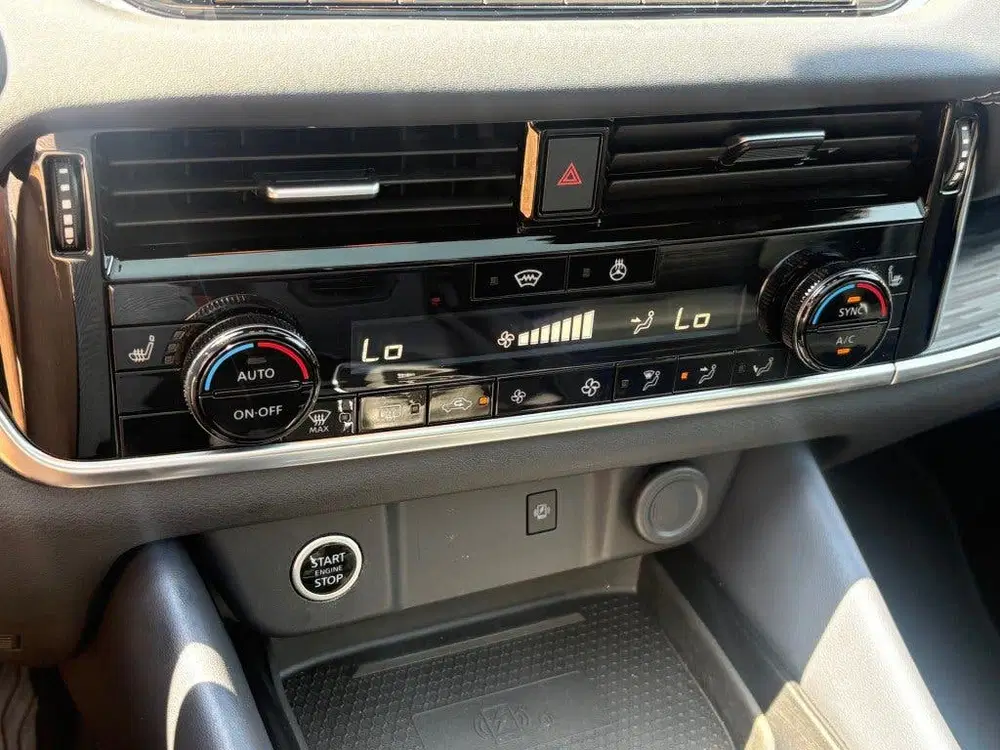 Nissan Qashqai 1.3 MHEV AUT. 158PK TEKNA PANO-DAK NAVI 36 uit 2022, foto 12