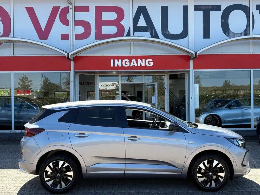 Opel Grandland 1.2 TURBO AUT. NAVI CAMERA AIRCO CARPLAY uit 2024, foto 4
