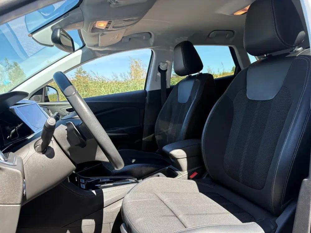 Opel Grandland 1.2 TURBO AUT. NAVI CAMERA AIRCO CARPLAY uit 2024, foto 5