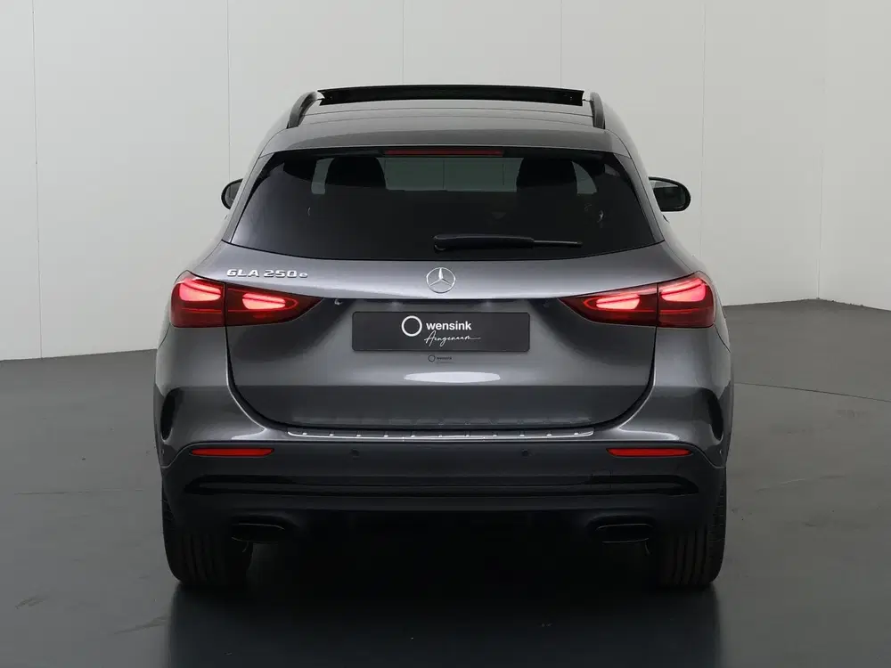 Mercedes-Benz GLA 250 e 140 Years Edition uit 2026, foto 4