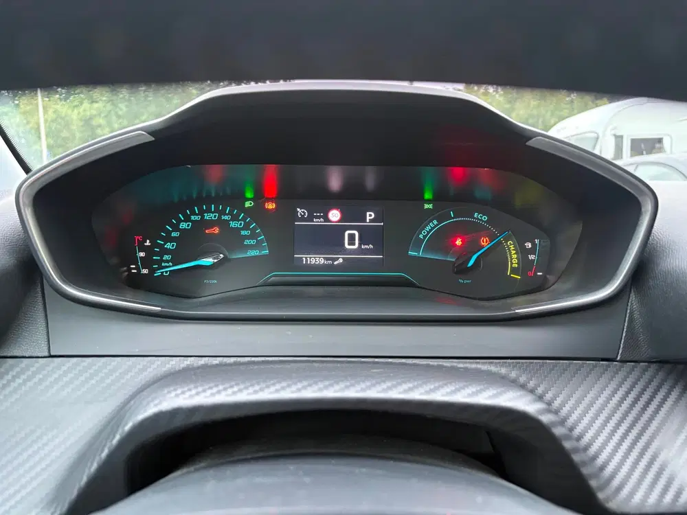 Peugeot 208 1.2 Hybrid 110 e-DCS6 Style Cruise uit 2025, foto 14