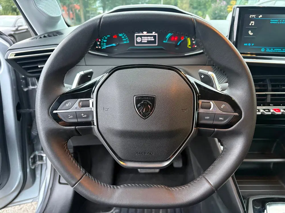 Peugeot 208 1.2 Hybrid 110 e-DCS6 Style Cruise uit 2025, foto 3