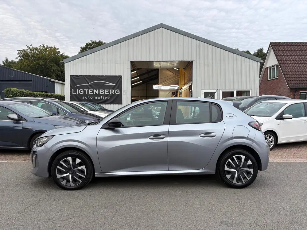 Peugeot 208 1.2 Hybrid 110 e-DCS6 Style Cruise uit 2025, foto 6