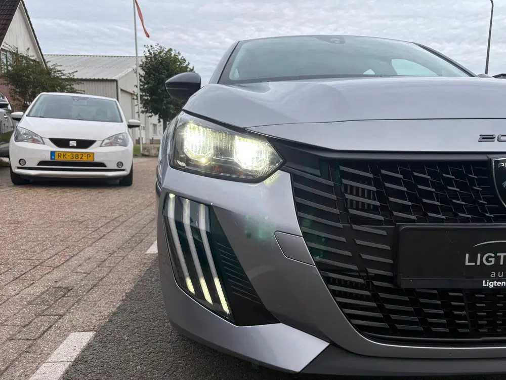 Peugeot 208 1.2 Hybrid 110 e-DCS6 Style Cruise uit 2025, foto 8