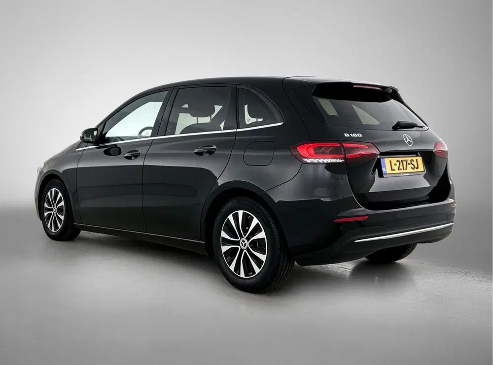 Mercedes-Benz B-Klasse 180 Business Solution Ledkoplampen uit 2021, foto 14