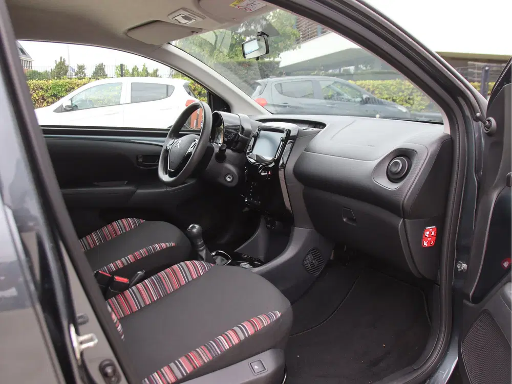Citroën C1 1.0 VTi Shine Stoelvw uit 2020, foto 11