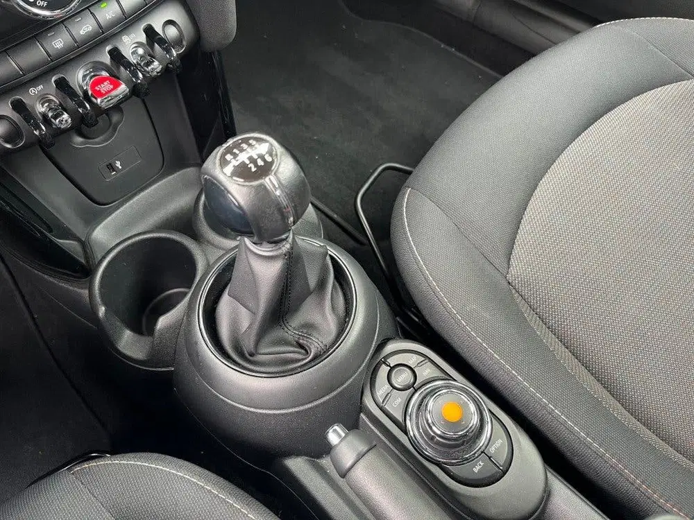 Mini Cooper 1.5 COOPER PEPPER 136PK uit 2020, foto 12