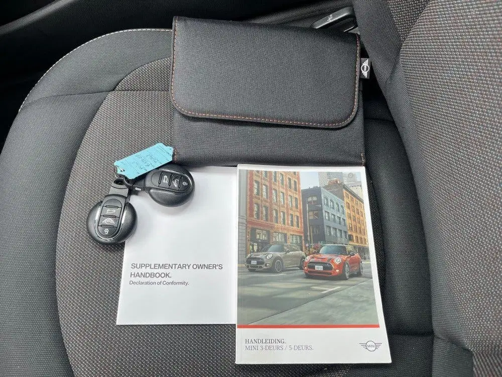 Mini Cooper 1.5 COOPER PEPPER 136PK uit 2020, foto 13