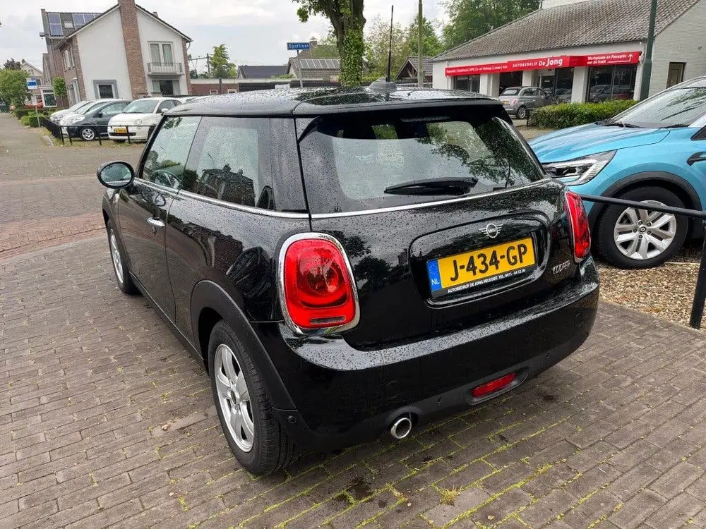 Mini Cooper 1.5 COOPER PEPPER 136PK uit 2020, foto 4
