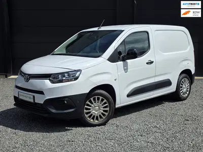 Toyota Proace City 1.5 D-4D Live uit 2023