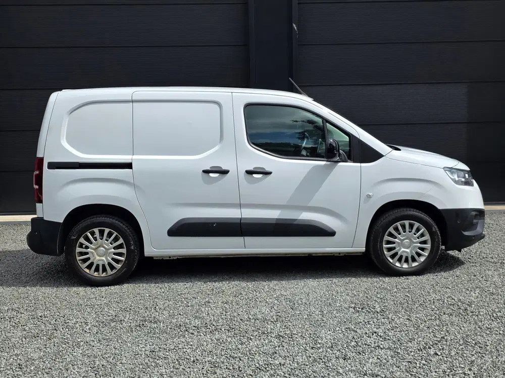 Toyota Proace City 1.5 D-4D Live uit 2023, foto 10