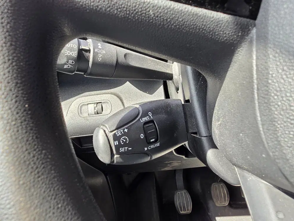 Toyota Proace City 1.5 D-4D Live uit 2023, foto 15