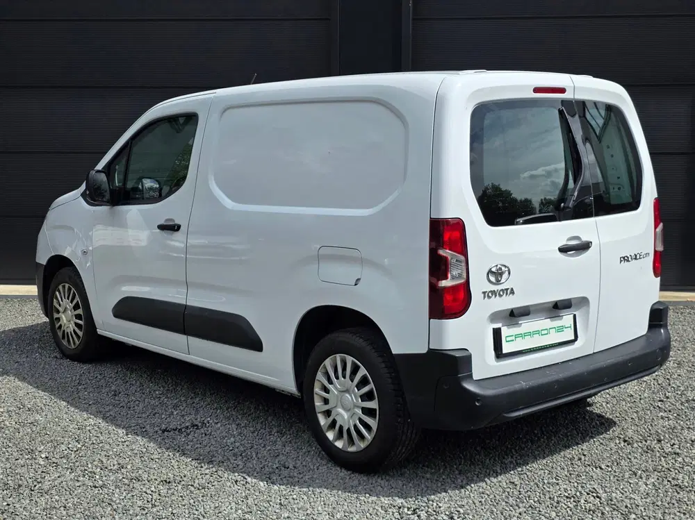 Toyota Proace City 1.5 D-4D Live uit 2023, foto 6