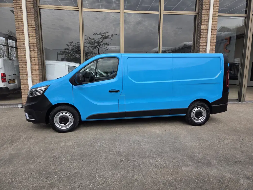 Renault Trafic 2.0 Blue dCi 150 Pk AUTOMAAT L2 Airco PDC uit 2022, foto 2