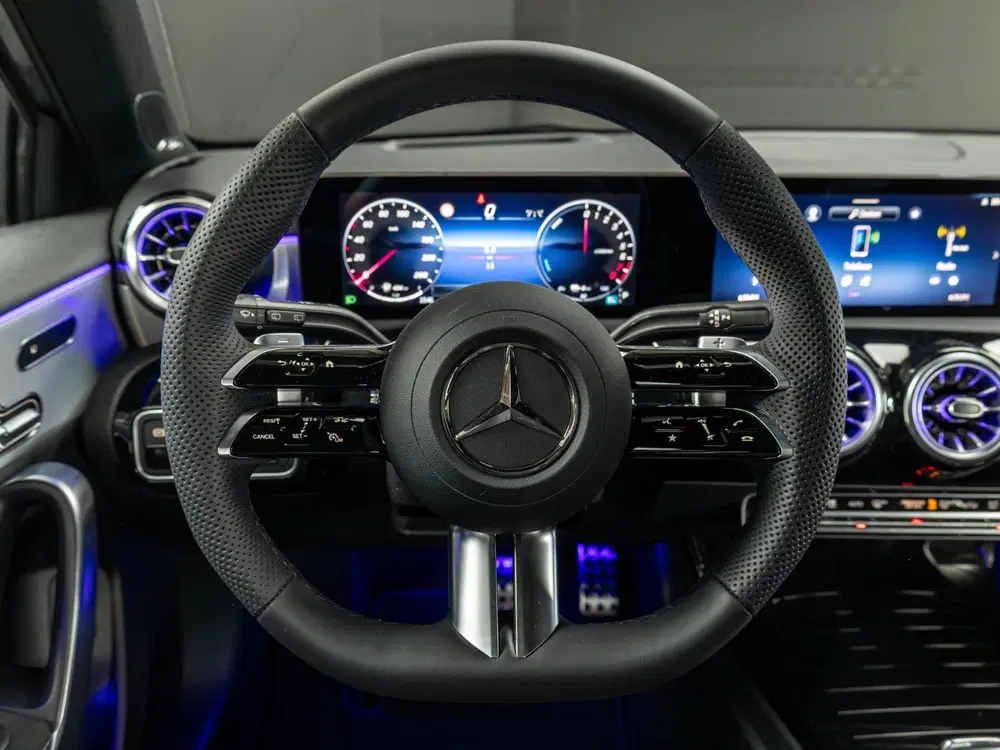 Mercedes-Benz A-Klasse 250 e Business Solution AMG uit 2026, foto 14