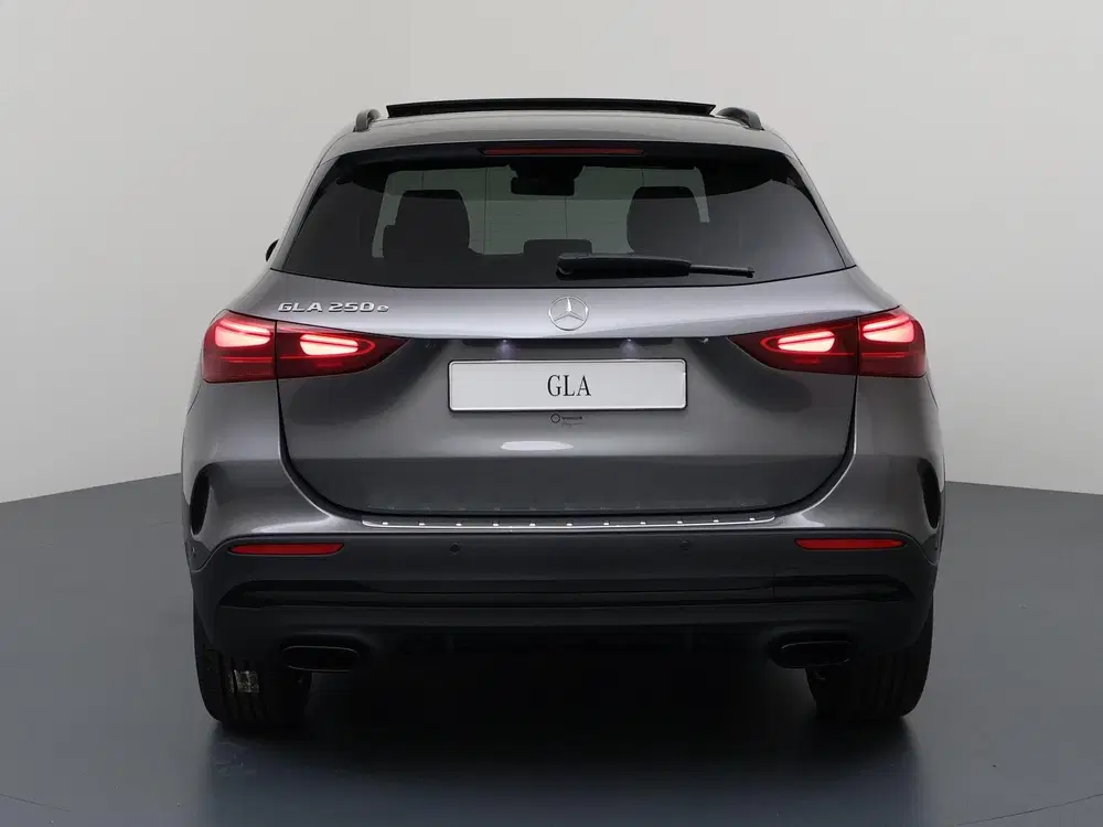 Mercedes-Benz GLA 250 e 140 Years Edition uit 2026, foto 4