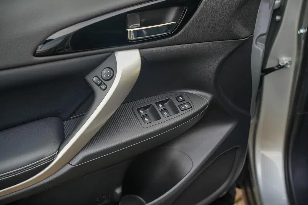 Mitsubishi Eclipse Cross 2.4 PHEV Intense+ uit 2023, foto 14