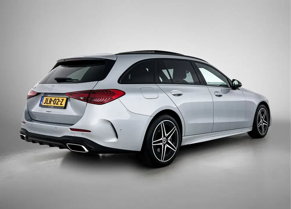 Mercedes-Benz C-Klasse 300 e Business Solution AMG AM uit 2025, foto 2