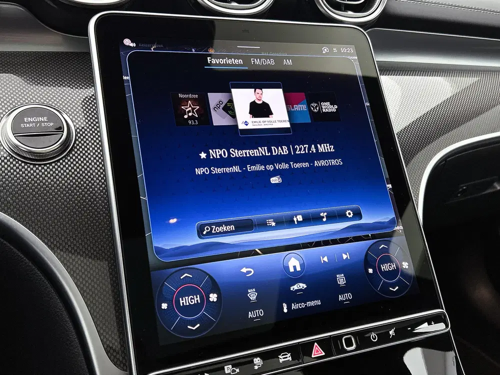 Mercedes-Benz C-Klasse 300 e Business Solution AMG AM uit 2025, foto 8