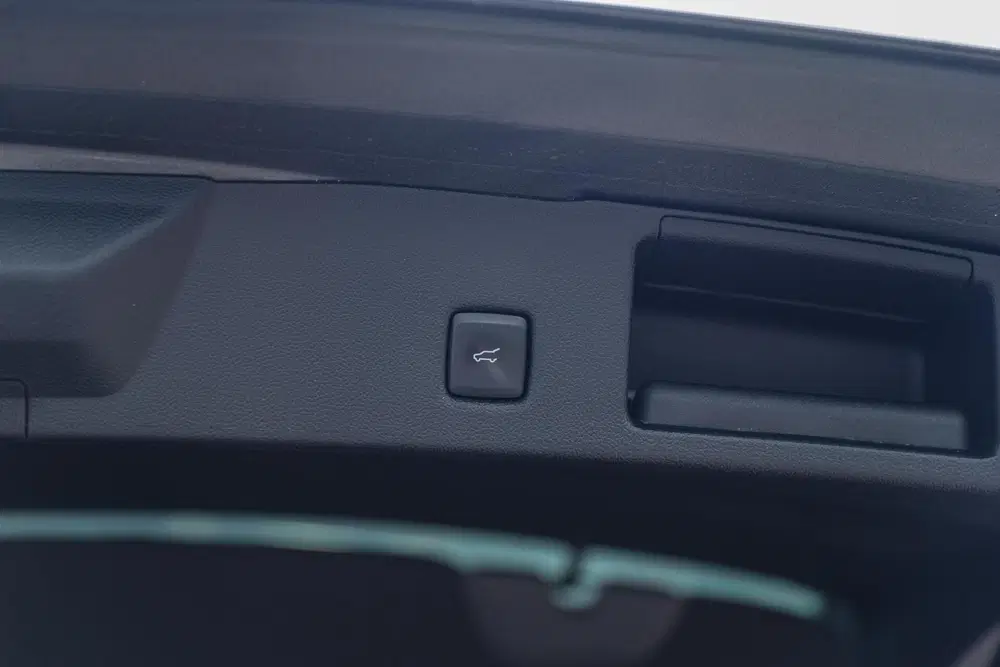 Ford Kuga 2.5 PHEV ST-Line X PANO TREKHAAK ADAPTIVE uit 2022, foto 13
