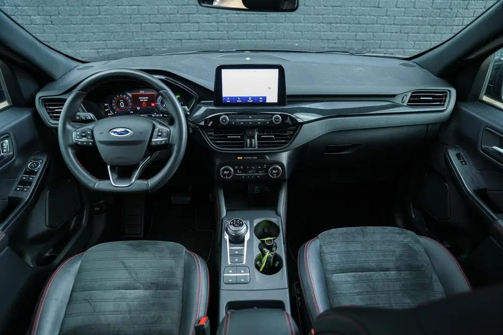 Ford Kuga 2.5 PHEV ST-Line X PANO TREKHAAK ADAPTIVE uit 2022, foto 5