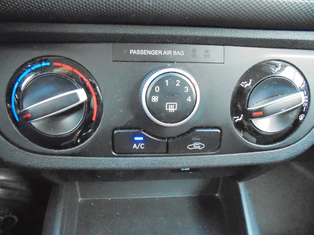 Hyundai i10 1.0 Comfort AUTOMAAT uit 2021, foto 8
