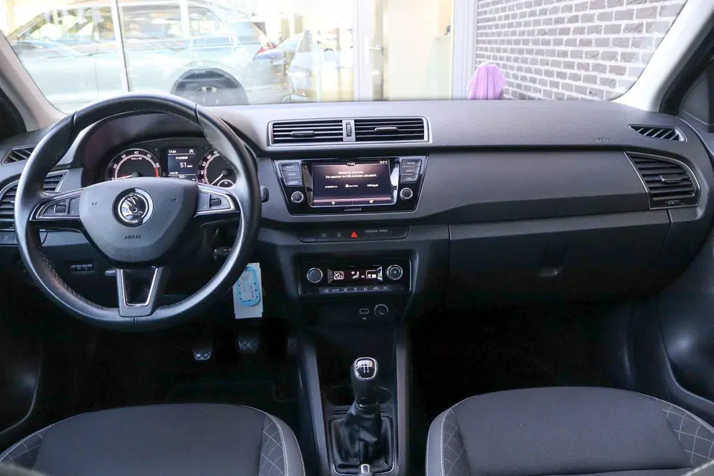 Skoda Fabia 1.0 TSI 95pk Ambition uit 2020, foto 5