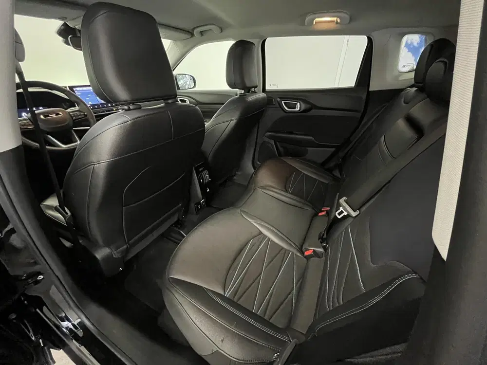 Jeep Compass 4xe 240 Plug-in Hybrid Electric Upland uit 2023, foto 8