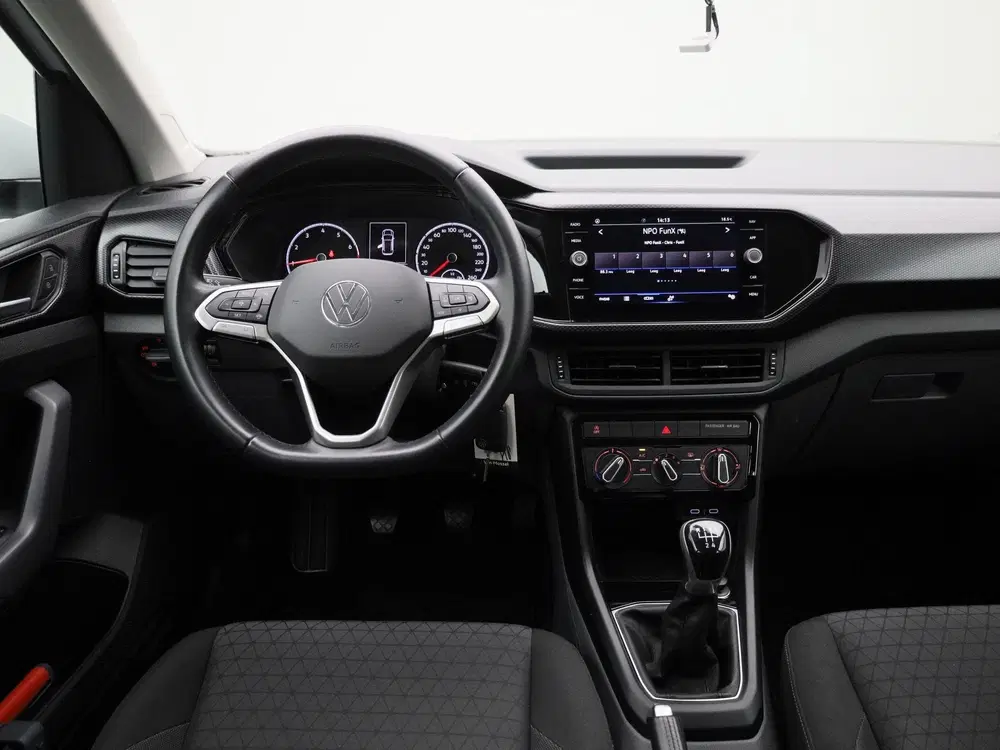 Volkswagen T-Cross 1.0 TSI Life 95 PK uit 2021, foto 7