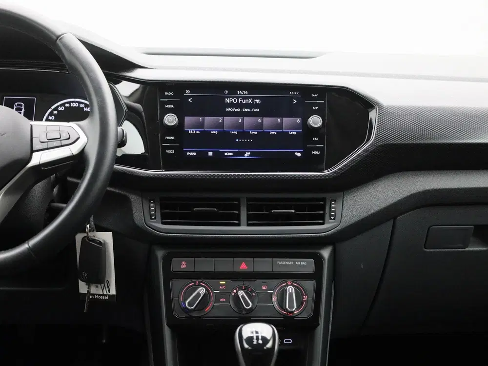 Volkswagen T-Cross 1.0 TSI Life 95 PK uit 2021, foto 9