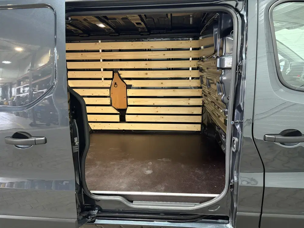 Renault Trafic 2.0 Blue dCi 150 T30 L2H1 Advance uit 2024, foto 13
