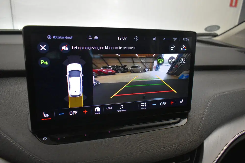Skoda Enyaq 80 Camera 204 PK El aKlep+ Trekhaak Keyles uit 2022, foto 2