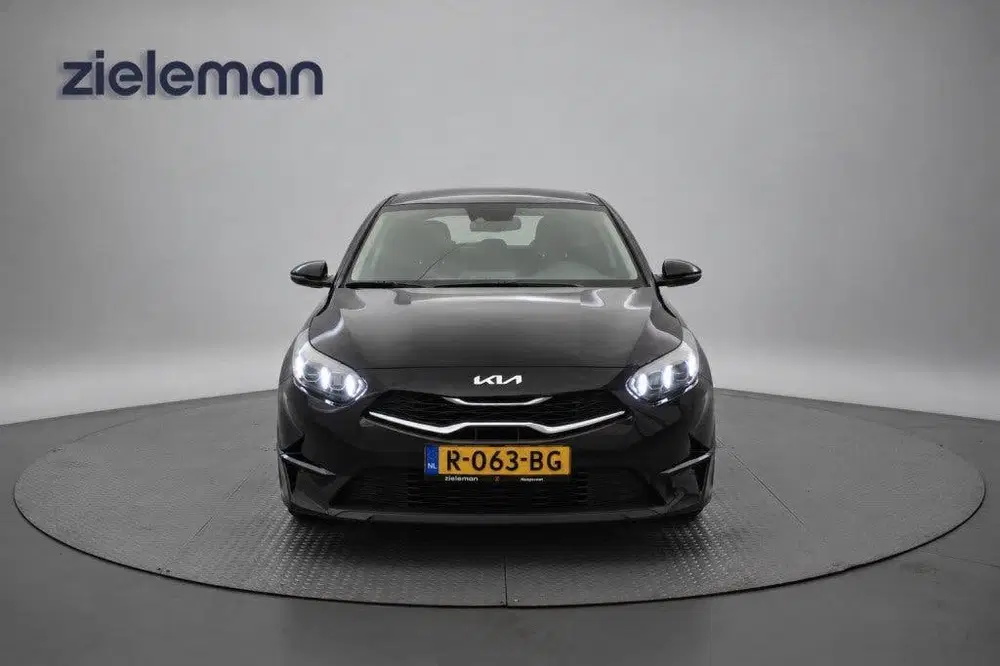 Kia Ceed 1.0 T-GDi MHEV DynamicLine Automaat uit 2022, foto 14
