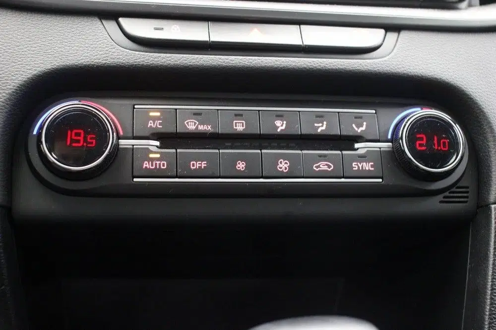 Kia Ceed 1.0 T-GDi MHEV DynamicLine Automaat uit 2022, foto 7