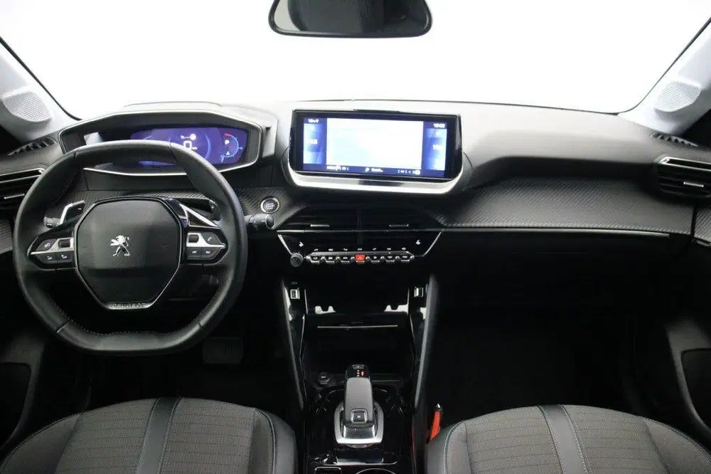 Peugeot 208 1.2 PureTech Allure Automaat uit 2021, foto 2