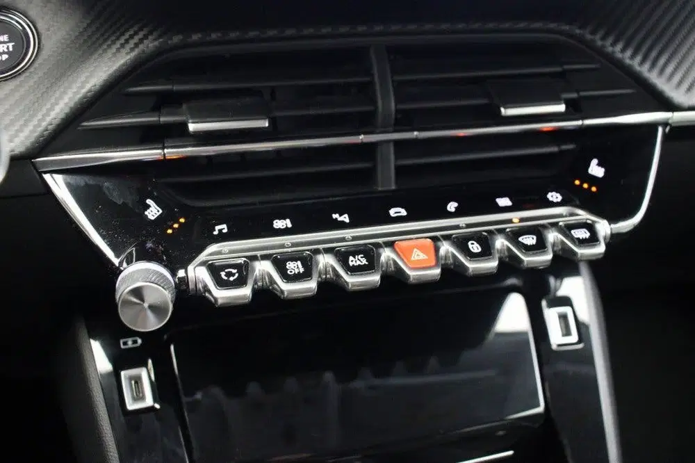 Peugeot 208 1.2 PureTech Allure Automaat uit 2021, foto 8