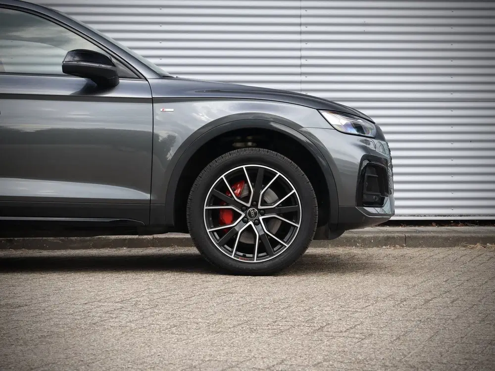 Audi Q5 55 TFSI e quattro S line uit 2023, foto 14
