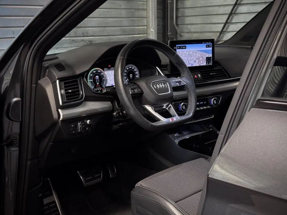 Audi Q5 55 TFSI e quattro S line uit 2023, foto 5